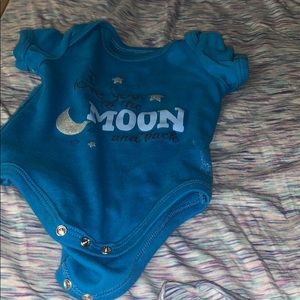 I am selling a baby Onesie